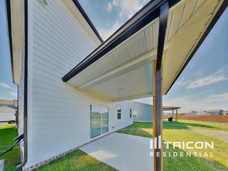 Building Photo - 281 Subban Ct