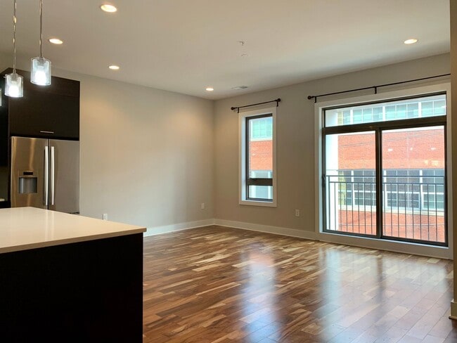 Building Photo - Stunning 3-Bed Townhome with Garage in Northern Liberties! Available mid-July!