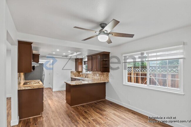 Building Photo - 129 John Kirk Ct