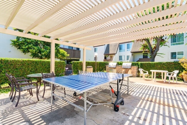 Building Photo - 8075 Caminito de Pizza