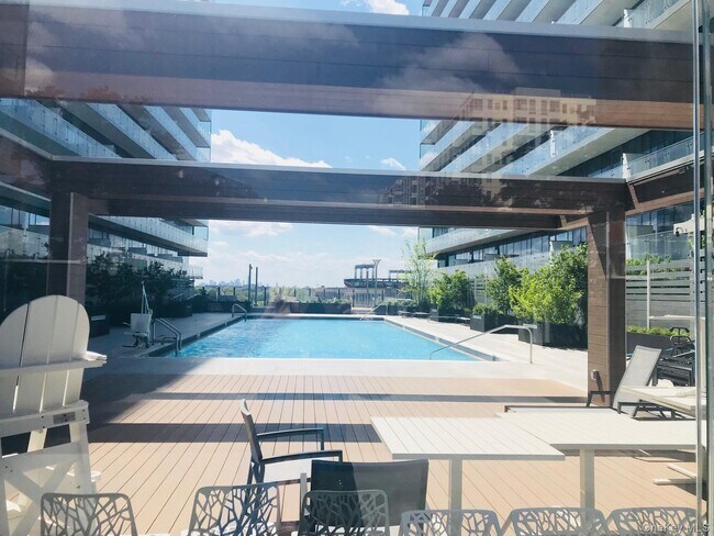 Building Photo - 131-40-131-40 40th Rd