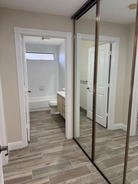 Building Photo - 7901 Chapman Oak Ct