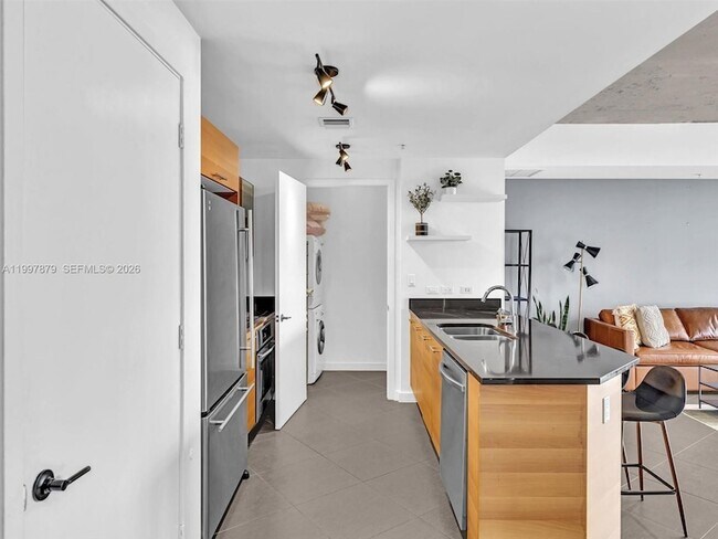 Building Photo - 3301 NE 1st Ave