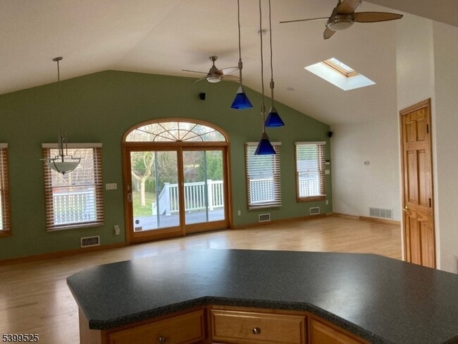 Building Photo - 598 Saddle River Rd