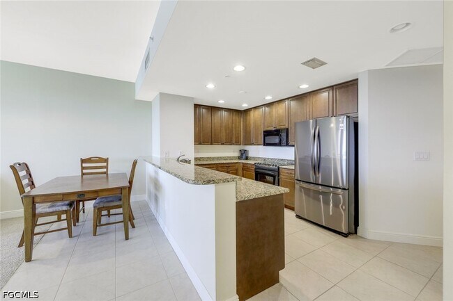 Building Photo - 5781 Cape Harbour Dr
