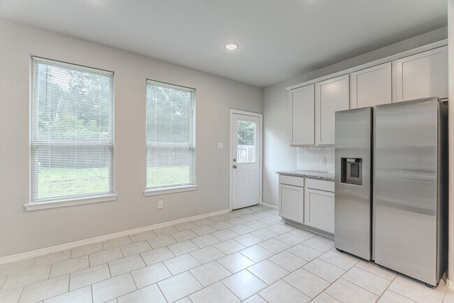 Building Photo - 25706 Boxwood Hedge Ln