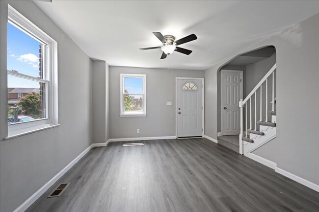 Building Photo - Gorgeous Two-Bedroom Townhome In Middle River