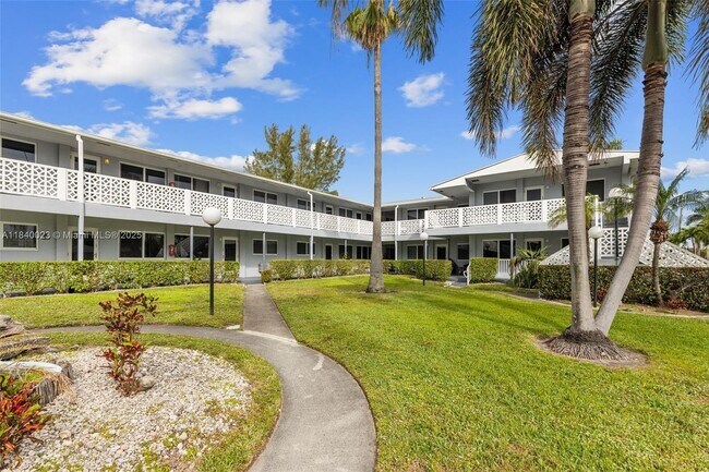 Building Photo - 600 Layne Blvd