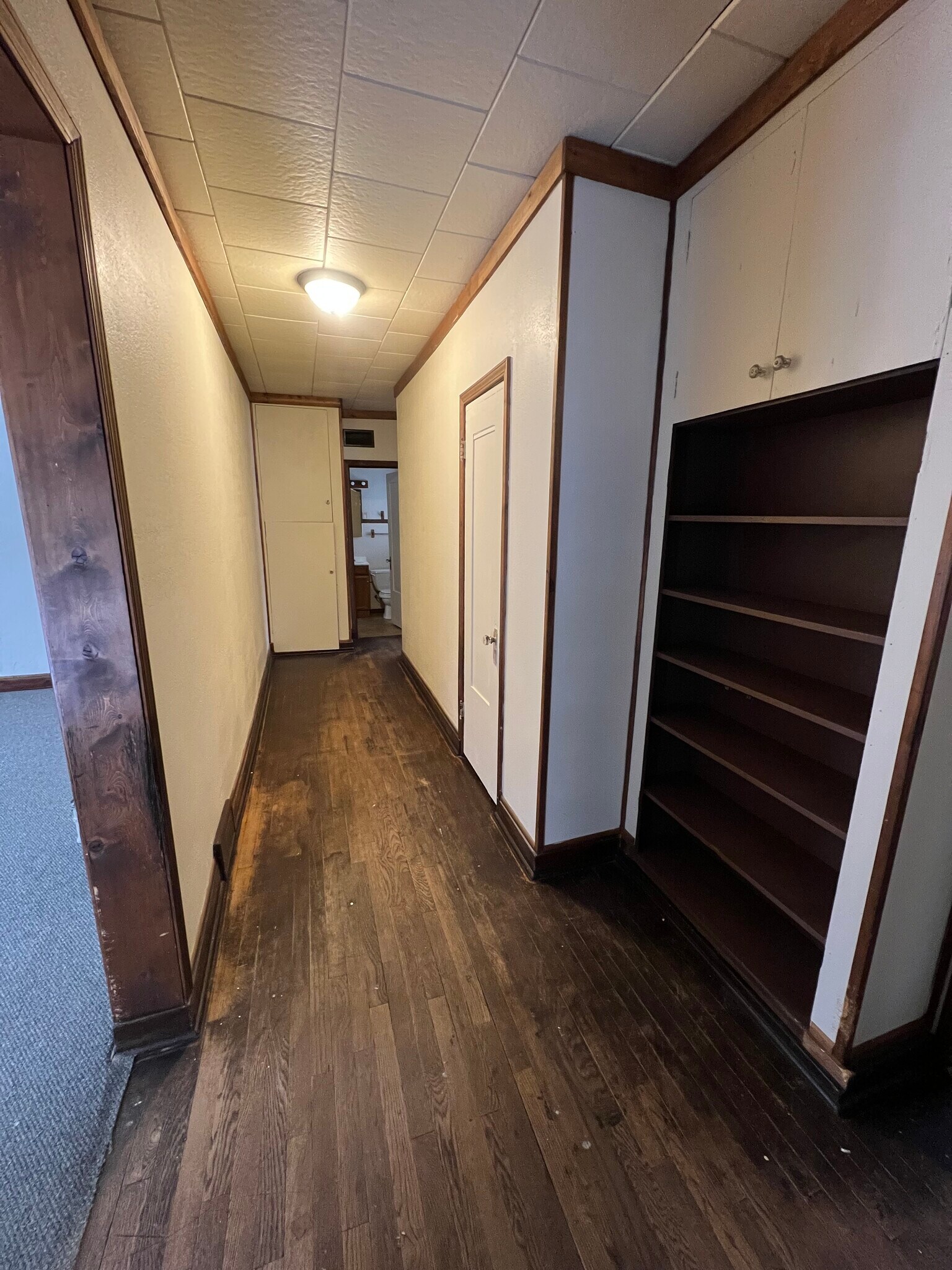 Hallway - 101 Pleasant St