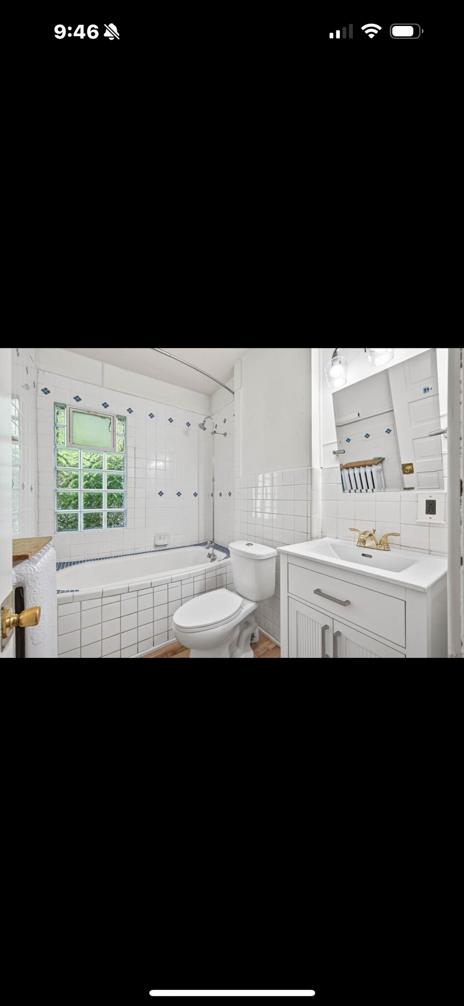 Building Photo - 2327 Irving Ave N