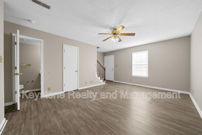 Building Photo - 3280 Tower Dr