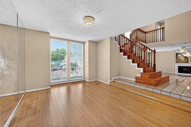 Building Photo - 1535 Beaconshire