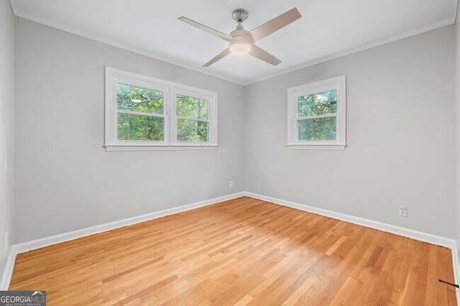 Building Photo - 4041 Fincher Dr