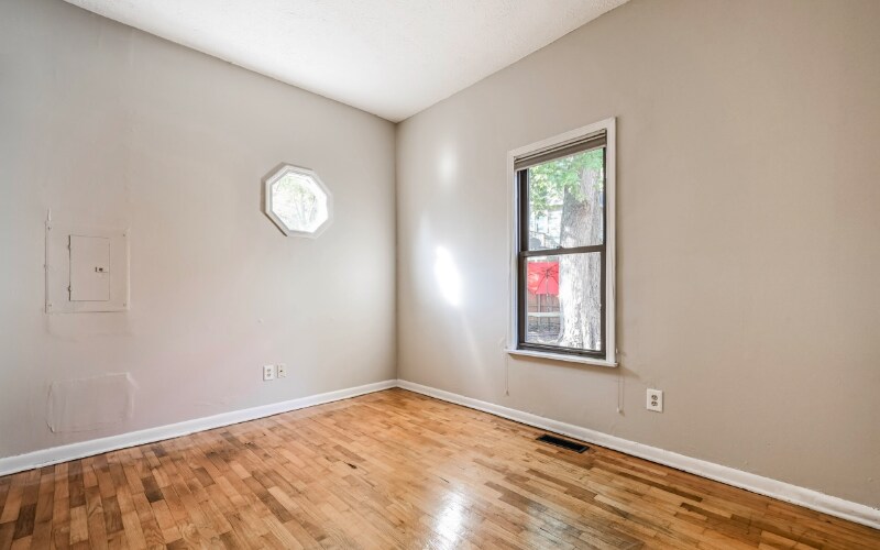 Building Photo - 1209 Polk St