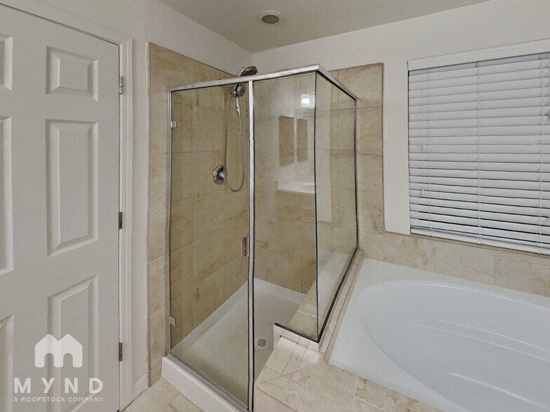 Building Photo - 107 Padua St