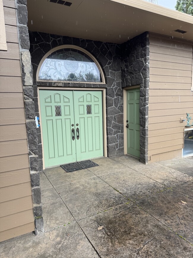 Building Photo - 19774 Grade Rd SE