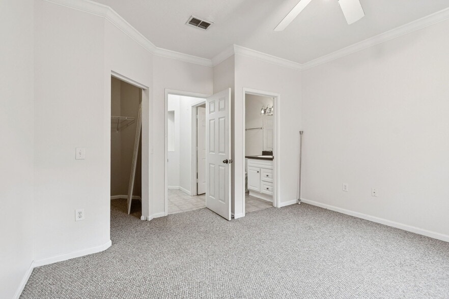 2nd Bedroom w Ensuite Bathroom - 2151 Chianti Pl