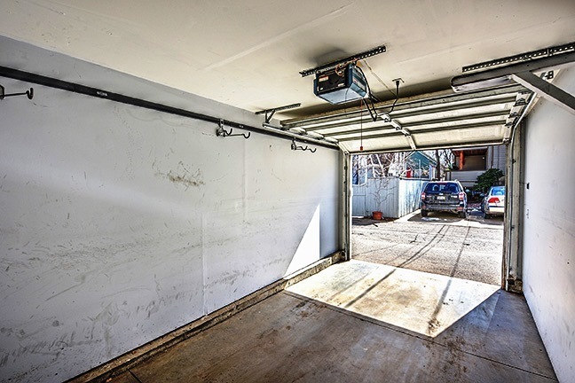 Building Photo - Walk to Pearl Street - Beautiful 1 Bedroom...