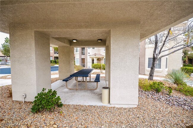 Building Photo - 9050 W Warm Springs Rd