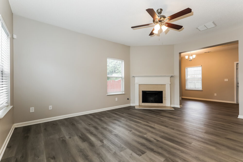 Building Photo - 2009 Farm Hill Ct