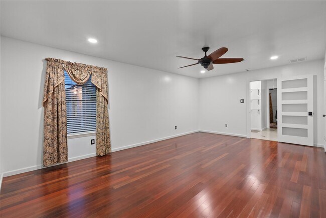 Building Photo - 9814 Sageroyal Ln