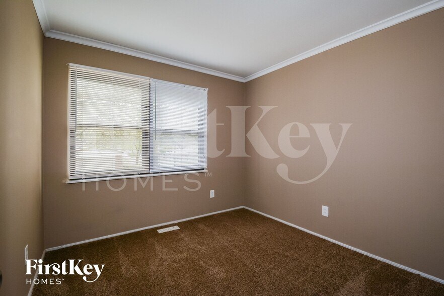 Building Photo - 5707 Hidden Cove Ln