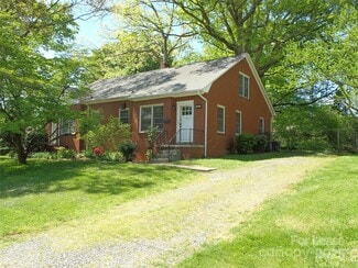 Building Photo - 803 Wood St