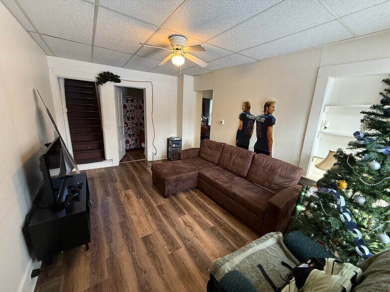 Building Photo - 134 Niagara St