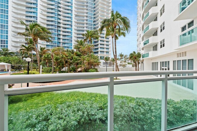Building Photo - 3001 S Ocean Dr