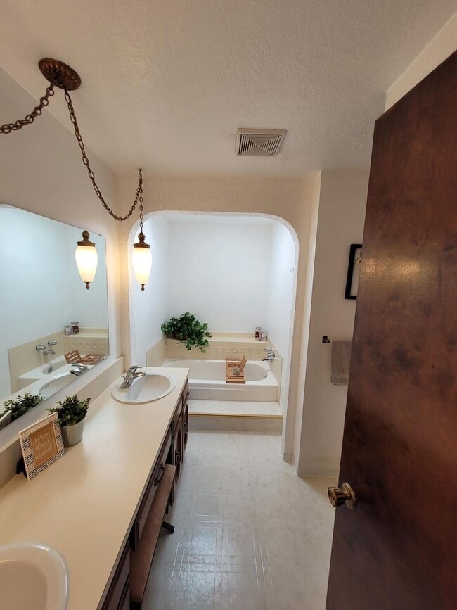 Building Photo - Charming home in Boise!