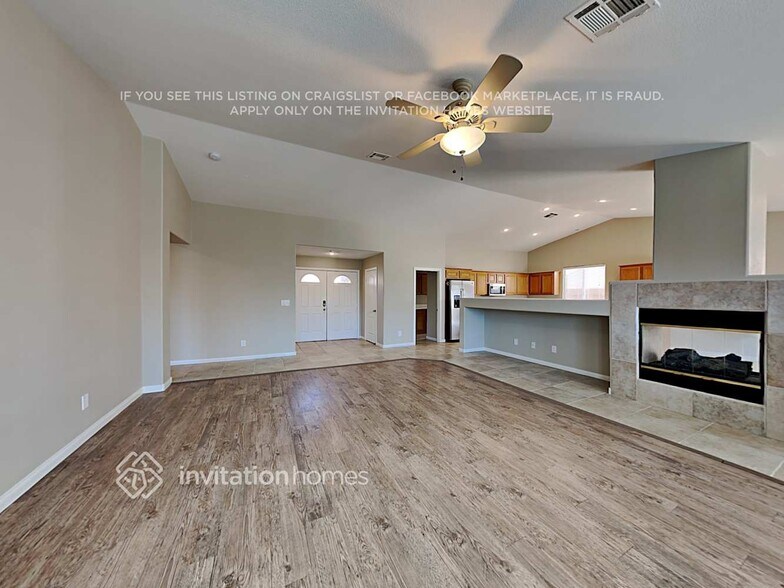 Building Photo - 1072 Sapphire Sky Ct