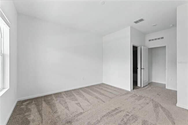 Building Photo - 2035 Rider Rain Ln