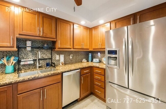 Building Photo - 6161 Gulf Winds Dr