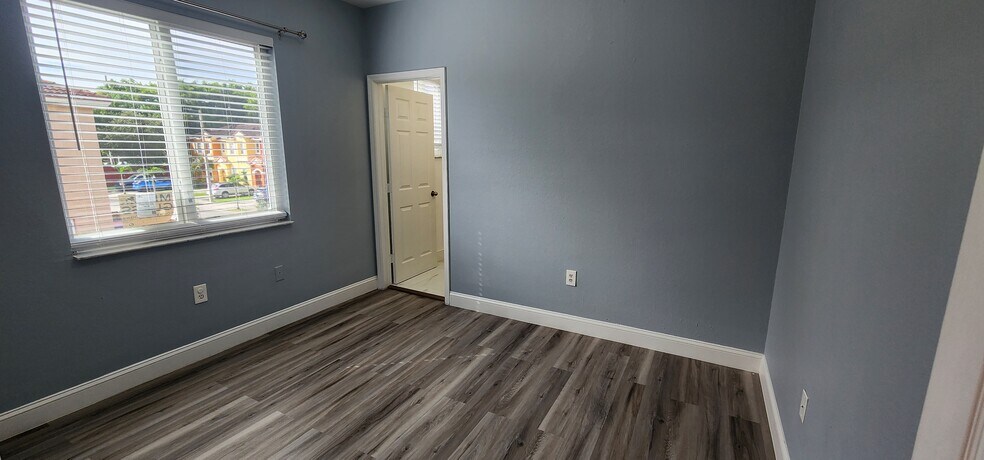 Building Photo - 640 SE 1st St