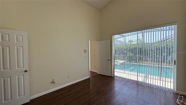 Building Photo - 16644 Rolling Green Dr