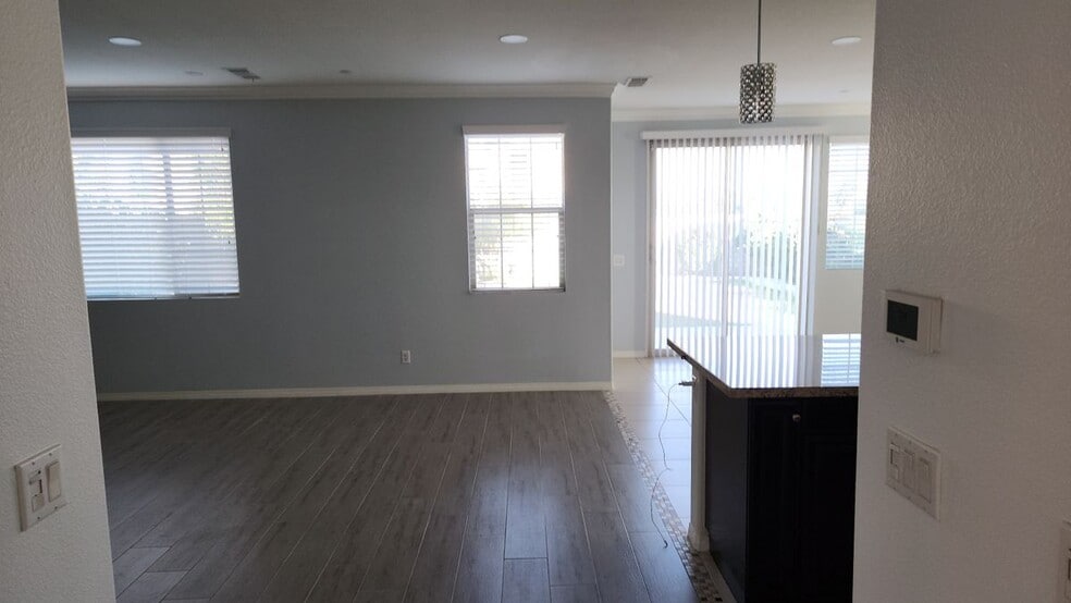 Building Photo - 7668 Villa Rosa Ct