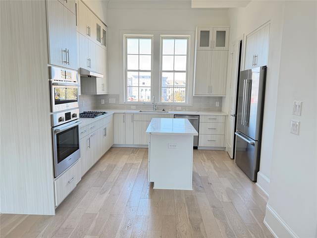 Building Photo - 14963 Magnolia St