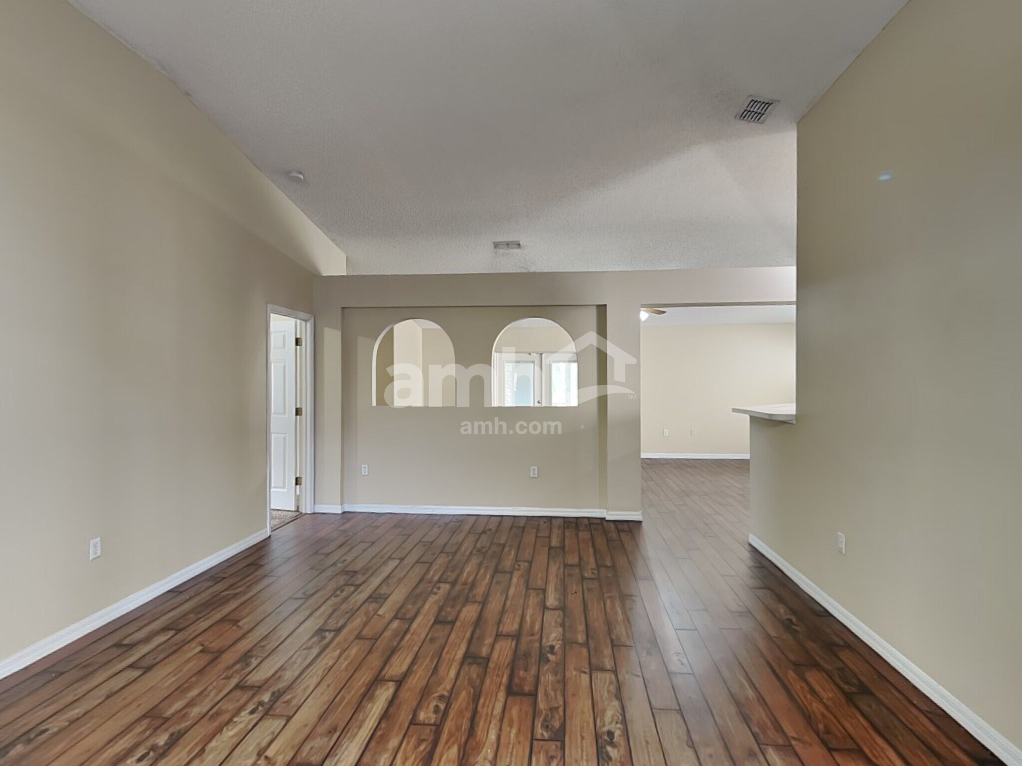 Building Photo - 1683 Sorento Cir