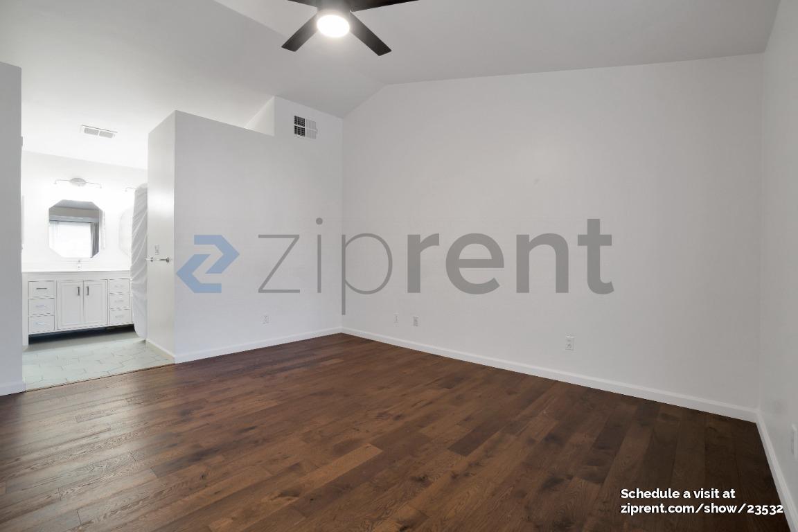 Building Photo - 9404 Fox Den Ct