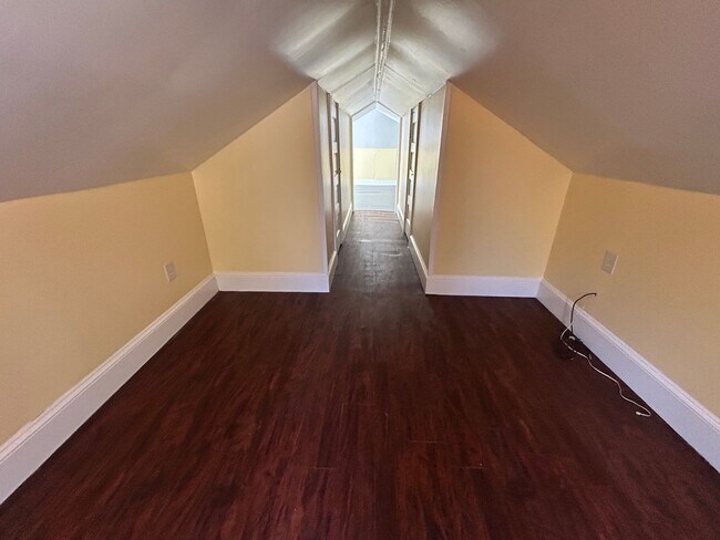 Building Photo - 112 W Highland Ave