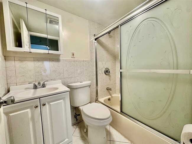 Building Photo - 255-08 148th Ave