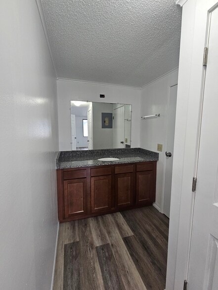 Building Photo - 336 N 40th St