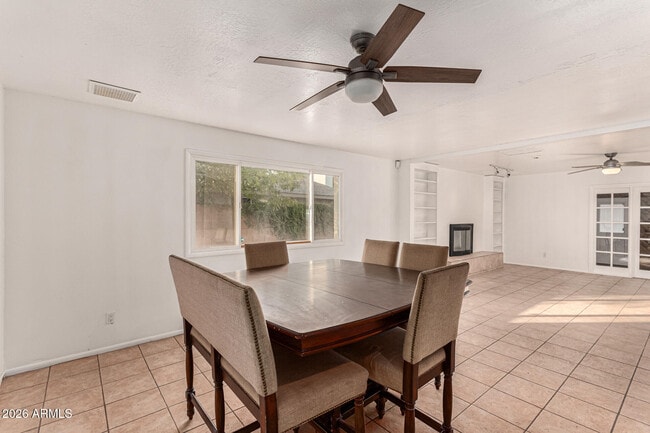 Building Photo - 2109 S Stanley Pl