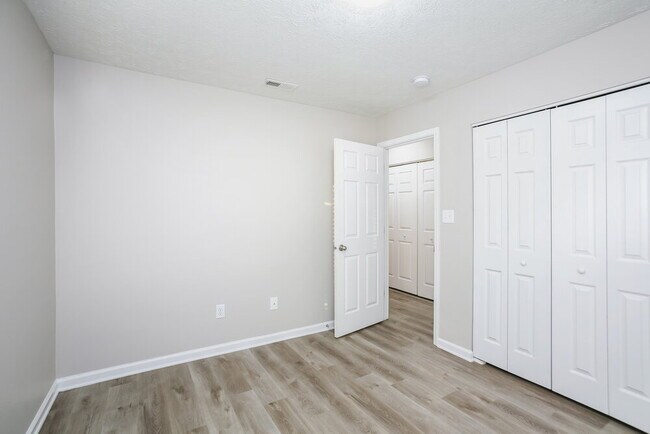 Building Photo - 11435 Arches Dr