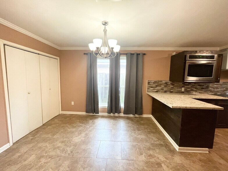 Building Photo - 16602 Morel Ave