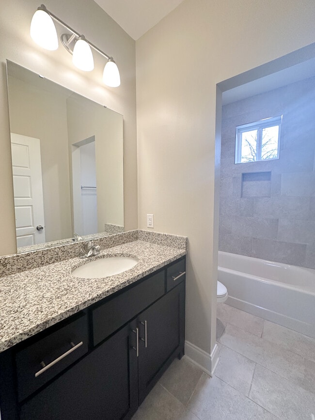 Building Photo - 5214 Donlyn Ln
