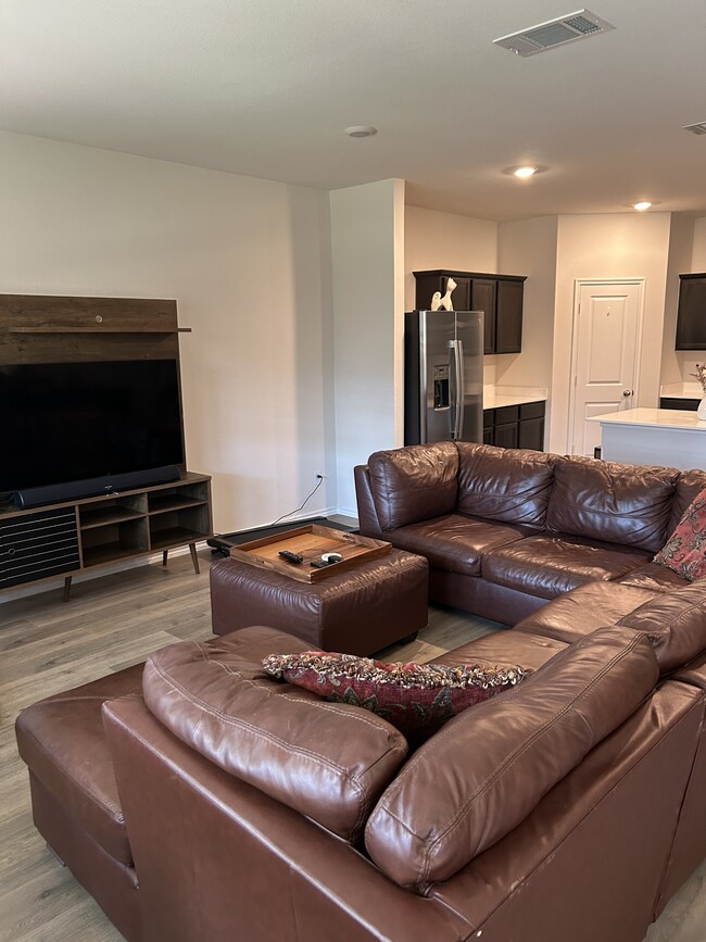 Building Photo - 13144 Sanctuary Dr