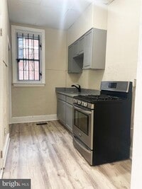 Building Photo - 3259 Potter St