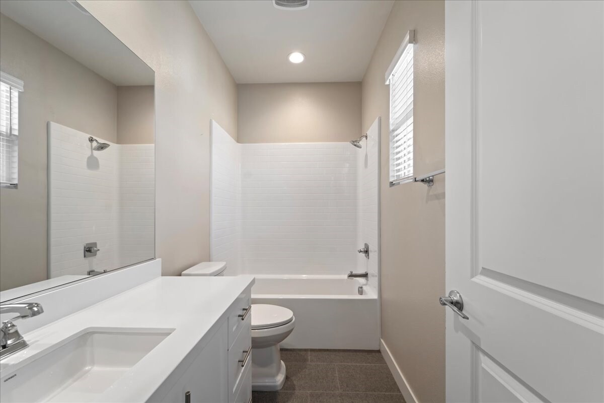 Building Photo - 4358 St Cloud Way