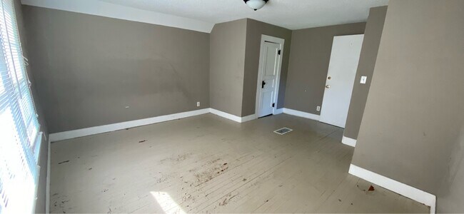 Building Photo - 2463 KY-94